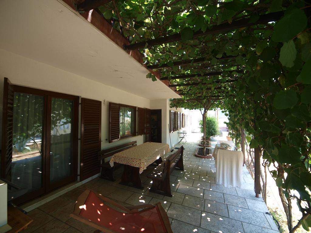 Diana's place Pula Exterior foto